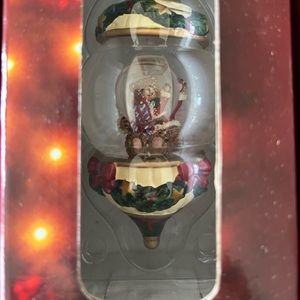 Christmas Ornaments Kirkland Signature Water Snow Globes. Lot of 8